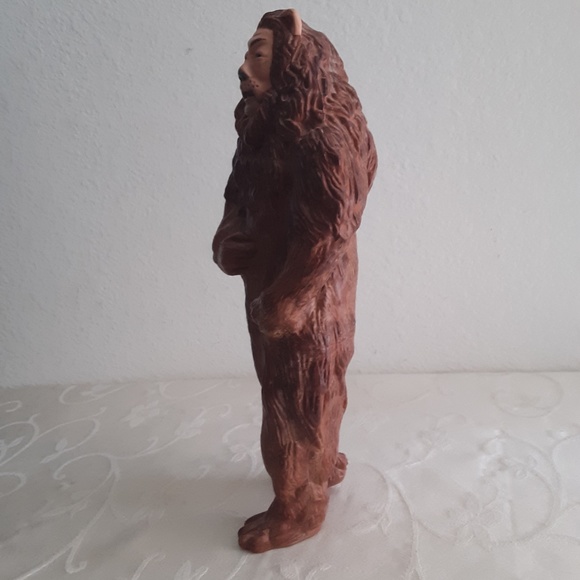 Vintage Collectible  Toy 1995 Wizard Of Oz Figurine Cowardly Lion - Picture 2 of 7